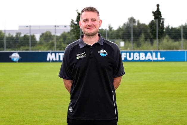 Physiotherapeut Jakob Haunerland, SC Paderborn - 2. Fussball Bundesliga Porträttermin 2. BL 2024 2025 offizieller Fototermin SC Paderborn im Trainings- und Nachwuchsleistungszentrum - Porträt, Portrait, Einzelbild, Deutschland, Fussball, Maenner, GER, 23.07.2024