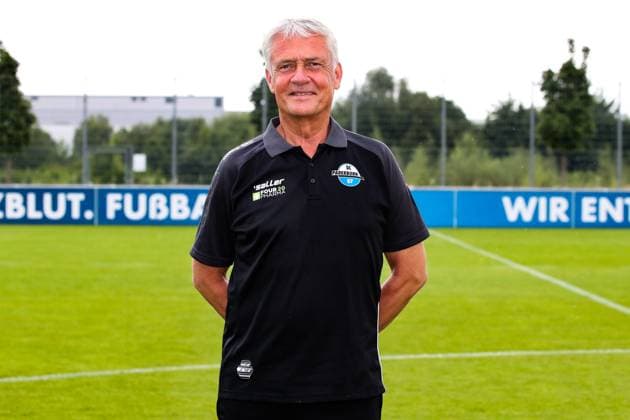 Mannschaftsarzt Dr. Hans Walter Hemmen, SC Paderborn - 2. Fussball Bundesliga Porträttermin 2. BL 2024 2025 offizieller Fototermin SC Paderborn im Trainings- und Nachwuchsleistungszentrum - Porträt, Portrait, Einzelbild, Deutschland, Fussball, Maenner, GER, 23.07.2024