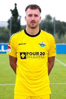 Torwart Pelle Boevnik, SC Paderborn - 2. Fussball Bundesliga Porträttermin 2. BL 2024 2025 offizieller Fototermin SC Paderborn im Trainings- und Nachwuchsleistungszentrum - Porträt, Portrait, Einzelbild, Deutschland, Fussball, Maenner, GER, 23.07.2024