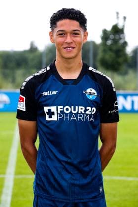 Santiago Castaneda, SC Paderborn - 2. Fussball Bundesliga Porträttermin 2. BL 2024 2025 offizieller Fototermin SC Paderborn im Trainings- und Nachwuchsleistungszentrum - Porträt, Portrait, Einzelbild, Deutschland, Fussball, Maenner, GER, 23.07.2024
