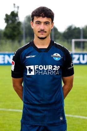Mika Baur, SC Paderborn - 2. Fussball Bundesliga Porträttermin 2. BL 2024 2025 offizieller Fototermin SC Paderborn im Trainings- und Nachwuchsleistungszentrum - Porträt, Portrait, Einzelbild, Deutschland, Fussball, Maenner, GER, 23.07.2024
