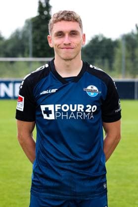 Luca Herrmann, SC Paderborn - 2. Fussball Bundesliga Porträttermin 2. BL 2024 2025 offizieller Fototermin SC Paderborn im Trainings- und Nachwuchsleistungszentrum - Porträt, Portrait, Einzelbild, Deutschland, Fussball, Maenner, GER, 23.07.2024