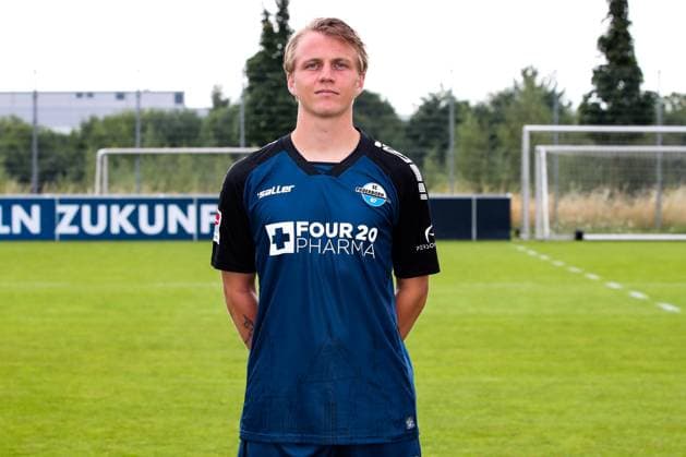 Felix Götze, SC Paderborn - 2. Fussball Bundesliga Porträttermin 2. BL 2024 2025 offizieller Fototermin SC Paderborn im Trainings- und Nachwuchsleistungszentrum - Porträt, Portrait, Einzelbild, Deutschland, Fussball, Maenner, GER, 23.07.2024