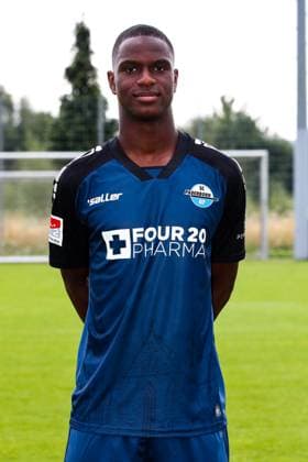 Ilyas Ansah, SC Paderborn - 2. Fussball Bundesliga Porträttermin 2. BL 2024 2025 offizieller Fototermin SC Paderborn im Trainings- und Nachwuchsleistungszentrum - Porträt, Portrait, Einzelbild, Deutschland, Fussball, Maenner, GER, 23.07.2024
