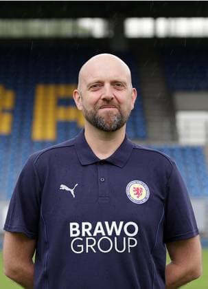 Chiropraktor Dr. Alexander Ruhe (Eintracht Braunschweig) ; Eintracht Braunschweig; 2.BL, Portraettermin 2024 2025