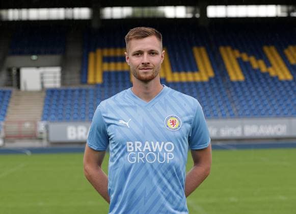 Lennart Grill (Eintracht Braunschweig) ; Eintracht Braunschweig; 2.BL, Portraettermin 2024 2025