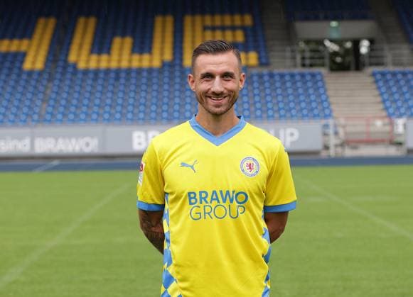 Robin Krausse (Eintracht Braunschweig) ; Eintracht Braunschweig; 2.BL, Portraettermin 2024 2025