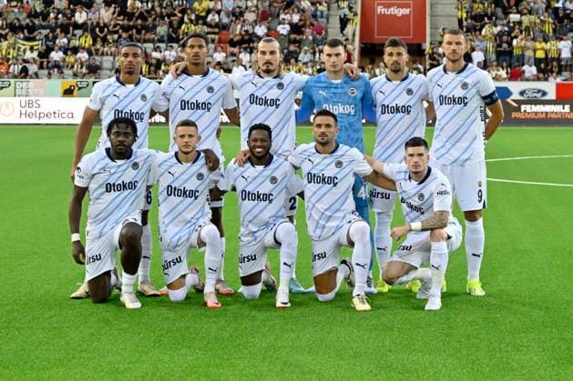 Vo. V.l.n.r. Alexander Djiku, Jayden Oosterwolde, Ã‡aglar Söyüncü, Torhüter Dominik LivakoviÃ , Rade Krunic, Edin Dzeko, hi. Bright Osayi-Samuel, Sebastian Szymanski, Fred, Dusan Tadic, Ryan Kent, FB, FC Lugano - Fenerbahce SK, Qualifikation Champions League, Fussball, 23.07.2024