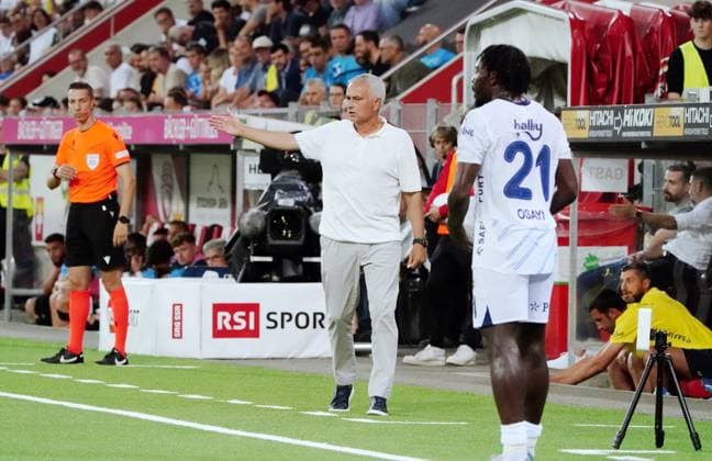 Anton Geisser 23.07.2024 Thun Schweiz. Fussball Herren 2024 2025 Qualifikation UEFA Champions League FC Lugano - Fenerbahce SK Istanbul. Bild : Trainer Jose Mourinho (Neuzugang) Aktion