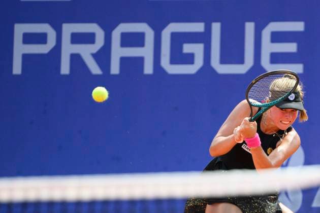 Polish tennis player Magdalena Frech (pictured) in action against Anhelina Kalinina from Ukraine during the WTA, Tennis Damen women s tennis tournament Livesport Prague Open 2024, in Prague, Czech Republic, on July 24, 2024. (CTKxPhoto MichalxKamaryt) CTKPhotoP2024072404063  CTKPhotoP2024072404063