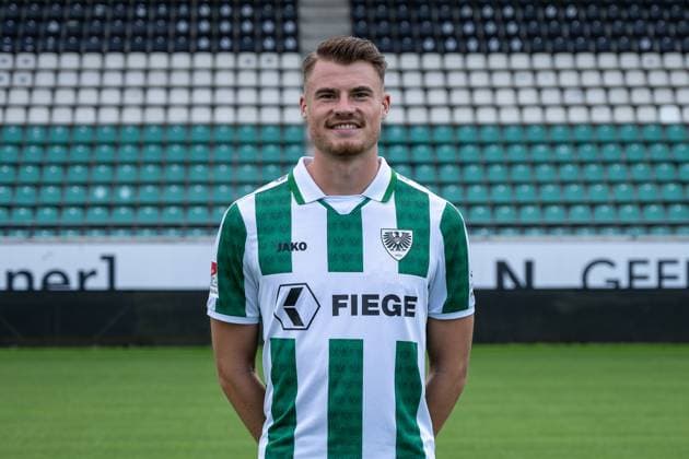 Niko Koulis; SC Preußen Münster; 2. Bundesliga, Porträttermin 2024 2025 Copyright: xKirchner-Media THx