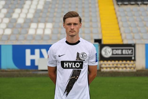 Carlo Sickinger; SV 07 Elversberg; 2. Bundesliga, Porträttermin 2024 2025 Elversberg Ursapharm-Arena an der Kaiserlinde Saarland Deutschland (DE) Copyright: xSebastianxBachx