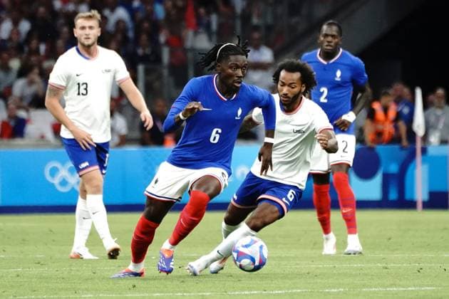 Manu Koné (France) and Gianluca Busio (USA), Football , France vs USA during the Olympic Games, Olympische Spiele, Olympia, OS Paris 2024 JO 2024 : FOOTBALL - France vs Etats Unis - Jeux Olympiques 2024 - Paris2024 - Marseille - 24 07 2024 DPPI Panoramic 