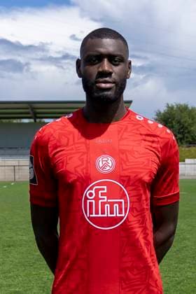 Aaron Manu ; Rot-Weiss Essen; 3.Liga, Porträttermin 2024 2025
