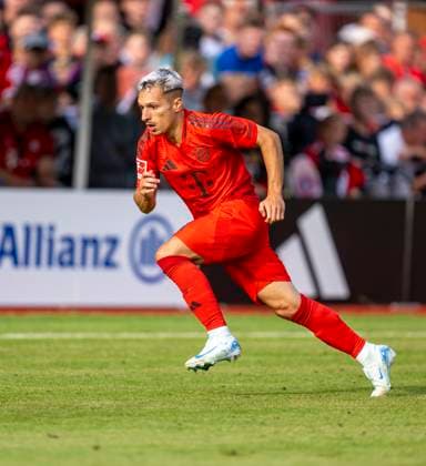 24.07.2024, Fussball 1. Bundesliga 2024 2025, Testspiel im Trainingslager des FC Bayern München in Rottach-Egern am Tegernsee am Sportplatz Birkenmoos, FC Rottach Egern - FC Bayern München, Bryan Zaragoza (FC Bayern München) in Aktion.