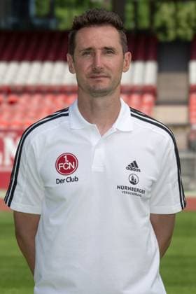 08.07.2024 - 1. FC Nürnberg FCN ( Club ) - 2. Fussball Bundesliga BL - Saison 2024 2025 - Fototermin Porträttermin Vorstellung Präsentation Pressetermin - - Einzelbild Einzelfoto Portrait Porträt Kopfbild - Miroslav Klose ( Trainer 1. FC Nürnberg FCN )