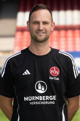 08.07.2024 - 1. FC Nürnberg FCN ( Club ) - 2. Fussball Bundesliga BL - Saison 2024 2025 - Fototermin Porträttermin Vorstellung Präsentation Pressetermin - - Einzelbild Einzelfoto Portrait Porträt Kopfbild - Sascha Rurainski (Physiotherapeut 1. FC Nürnberg FCN )