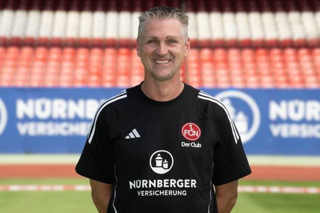 08.07.2024 - 1. FC Nürnberg FCN ( Club ) - 2. Fussball Bundesliga BL - Saison 2024 2025 - Fototermin Porträttermin Vorstellung Präsentation Pressetermin - - Einzelbild Einzelfoto Portrait Porträt Kopfbild - Marko Riegel (Zeugwart 1. FC Nürnberg FCN )