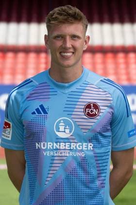 08.07.2024 - 1. FC Nürnberg FCN ( Club ) - 2. Fussball Bundesliga BL - Saison 2024 2025 - Fototermin Porträttermin Vorstellung Präsentation Pressetermin - - Einzelbild Einzelfoto Portrait Porträt Kopfbild - Jan Reichert (1, 1. FC Nürnberg FCN )