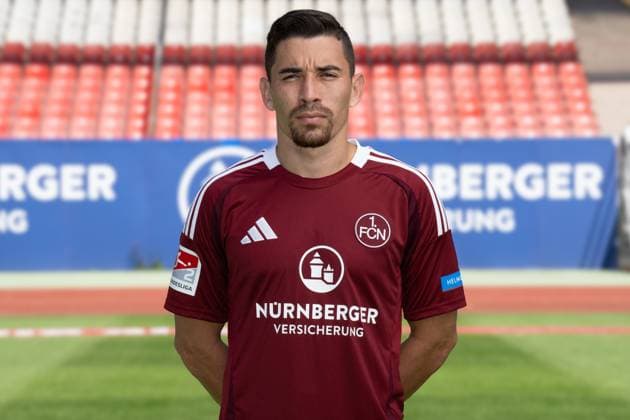 08.07.2024 - 1. FC Nürnberg FCN ( Club ) - 2. Fussball Bundesliga BL - Saison 2024 2025 - Fototermin Porträttermin Vorstellung Präsentation Pressetermin - - Einzelbild Einzelfoto Portrait Porträt Kopfbild - Danilo Soares (3, 1. FC Nürnberg FCN )
