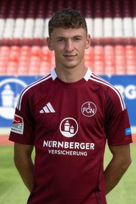 08.07.2024 - 1. FC Nürnberg FCN ( Club ) - 2. Fussball Bundesliga BL - Saison 2024 2025 - Fototermin Porträttermin Vorstellung Präsentation Pressetermin - - Einzelbild Einzelfoto Portrait Porträt Kopfbild - Benjamin Goller (14, 1. FC Nürnberg FCN )