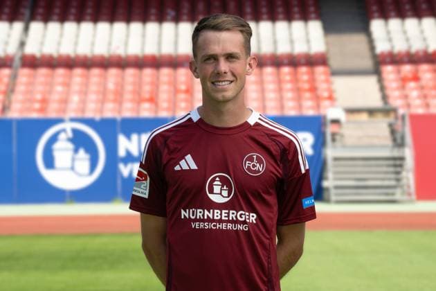 08.07.2024 - 1. FC Nürnberg FCN ( Club ) - 2. Fussball Bundesliga BL - Saison 2024 2025 - Fototermin Porträttermin Vorstellung Präsentation Pressetermin - - Einzelbild Einzelfoto Portrait Porträt Kopfbild - Michael Sevcik (19, 1. FC Nürnberg FCN )