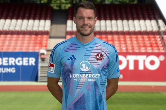 08.07.2024 - 1. FC Nürnberg FCN ( Club ) - 2. Fussball Bundesliga BL - Saison 2024 2025 - Fototermin Porträttermin Vorstellung Präsentation Pressetermin - - Einzelbild Einzelfoto Portrait Porträt Kopfbild - Christian Mathenia (26, 1. FC Nürnberg FCN )
