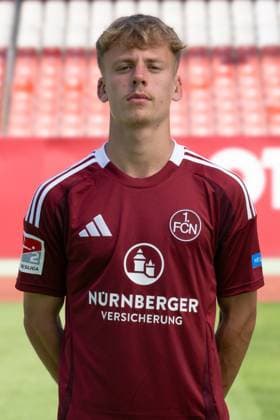 08.07.2024 - 1. FC Nürnberg FCN ( Club ) - 2. Fussball Bundesliga BL - Saison 2024 2025 - Fototermin Porträttermin Vorstellung Präsentation Pressetermin - - Einzelbild Einzelfoto Portrait Porträt Kopfbild - Tim Janisch (32, 1. FC Nürnberg FCN )