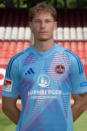 08.07.2024 - 1. FC Nürnberg FCN ( Club ) - 2. Fussball Bundesliga BL - Saison 2024 2025 - Fototermin Porträttermin Vorstellung Präsentation Pressetermin - - Einzelbild Einzelfoto Portrait Porträt Kopfbild - Nicolas Ortegel (39, 1. FC Nürnberg FCN )