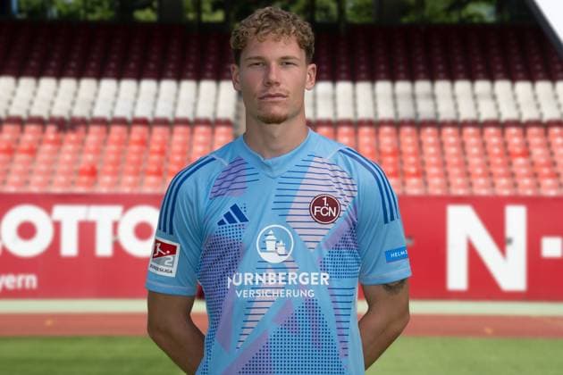 08.07.2024 - 1. FC Nürnberg FCN ( Club ) - 2. Fussball Bundesliga BL - Saison 2024 2025 - Fototermin Porträttermin Vorstellung Präsentation Pressetermin - - Einzelbild Einzelfoto Portrait Porträt Kopfbild - Nicolas Ortegel (39, 1. FC Nürnberg FCN )