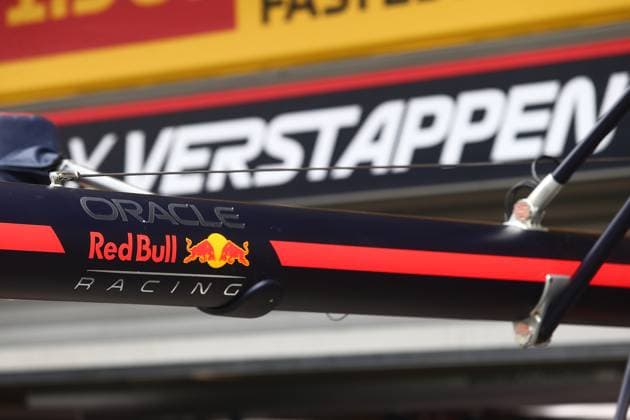 25.07.2024, xsvx, Motorsport FIA Formel 1, Großer Preis von Belgien 2024 emspor, v.l. Symbolbild Max Verstappen (Oracle Red Bull Racing) Startnummer 1 Box (FIA REGULATIONS PROHIBIT ANY USE OF PHOTOGRAPHS as IMAGE SEQUENCES and or QUASI-VIDEO) Spa