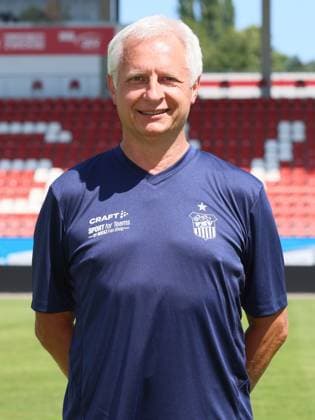 FSV Zwickau Teampräsentation Regionalliga NO Mannschaftsarzt Dr. med. Bernhard Karich ; FSV Zwickau ; Regionalliga NordOst, Porträttermin 2024 2025 , Zwickau, 15.07.2024, GGZ Arena, Fussball ,