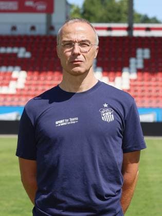 FSV Zwickau Teampräsentation Regionalliga NO Mannschaftsarzt Dr. med. Uwe Flötgen Floetgen ; FSV Zwickau ; Regionalliga NordOst, Porträttermin 2024 2025 , Zwickau, 15.07.2024, GGZ Arena, Fussball ,