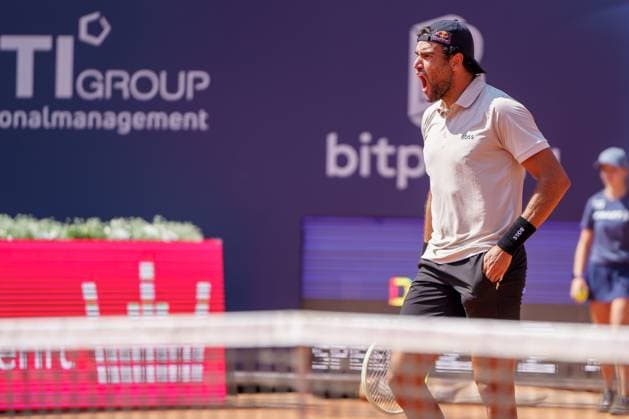 Generali Open ATP, Tennis Herren 250 2024; Kitzbühel, 25.07.2024 Matteo Berrettini (ITA, Italien) jubelt nach seinem gewonnenem Matchball im Viertelfinale; Generali Open 2024, ATP 250, Sportpark Kitzbühel am 25.07.2024, Kitzbühel. Copyright: xBEAUTIFULxSPORTSx Pajonkx