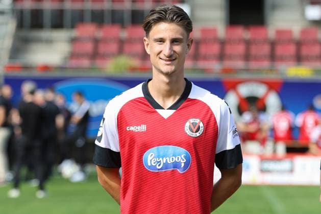 Jonah Sticker ; FC Viktoria Köln; 3. Liga, Porträttermin 2024 2025 Nordrhein-Westfalen Deutschland