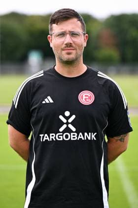 Physiotherapeut Mathias Eckl; Fortuna Düsseldorf; 2.BL, Porträttermin 2024 2025