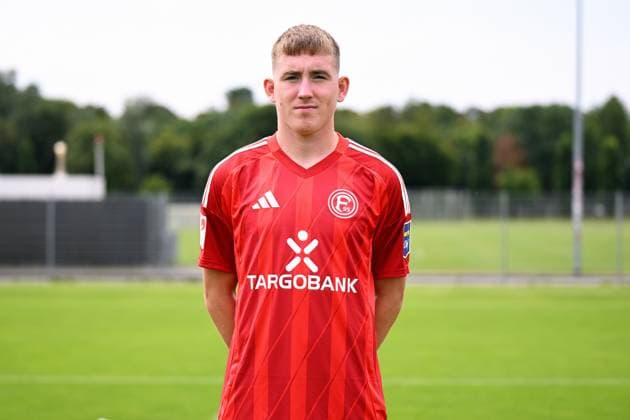 Isak Bergmann Johannesson; Fortuna Düsseldorf; 2.BL, Porträttermin 2024 2025