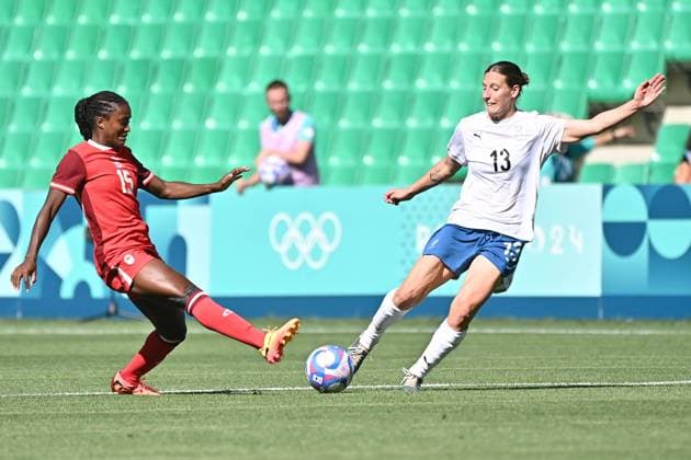 Football JO Paris 2024 PHOTOPQR LE PROGRES Rémy PERRIN - Saint-Étienne 25 07 2024 - Football JO Paris 2024 -Match de football Jeux Olympiques Paris 2024 Ici au stade Geoffroy Guichard de Saint-Etienne (Loire) Match féminin Canada VS Nouvelle-Zélande Ambiance match et stade - The Paris 2024 Summer Olympic Games, Olympische Spiele, Olympia, OS (Jul 26-Aug 11, 2024). July 25 2024 Canada VS Nouvelle-Zélande