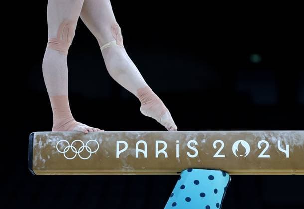 Sport Themen der Woche KW30 Sport Bilder des Tages (240725) -- PARIS, July 25, 2024 -- Zhou Yaqin of China takes part in an artistic gymnastics training session ahead of the Paris 2024 Olympic Games, Olympische Spiele, Olympia, OS in Paris, France, on July 25, 2024. Cao Can) (PARIS2024)FRANCE-PARIS-ARTISTIC GYMNASTICS-TRAINING CaoCan 