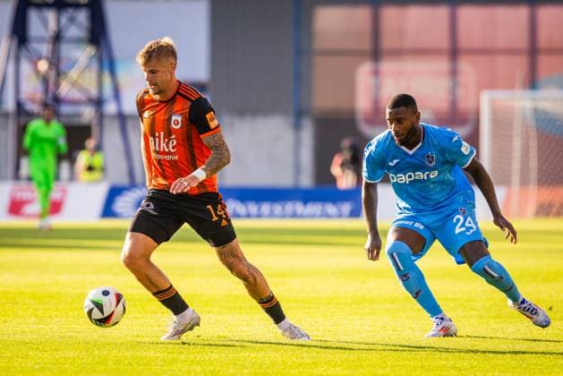 RUZOMBEROK - TRABZONSPOR UEFA EUROPA LEAGUE Jan Hladik of Ruzomberok and Stefano Denswil of Trabzonspor during the 1st leg of Second qualifying round of the UEFA Europa League football match between MFK Ruzomberok and Trabzonspor. Ruzomberok, Slovakia, July 25, 2024. PUBLICATION NOT IN SLOVAKIA Ruzomberok Copyright: xBranislavxRackox 080A4310