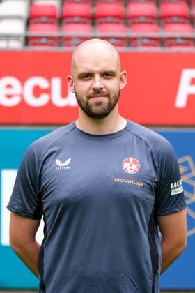 Daniel Lewandowski (1. FC Kaiserslautern, Teammanager), GER, 1. FC Kaiserslautern, 2. Bundesliga, Portraettermin 2024 2025, 25.07.2024. GER, 1. FC Kaiserslautern, 2. Bundesliga, Portraettermin 2024 2025, 25.07.2024. Kaiserslautern