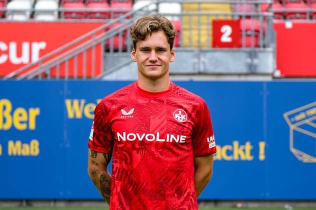 Florian Kleinhansl (1. FC Kaiserslautern, 03), GER, 1. FC Kaiserslautern, 2. Bundesliga, Portraettermin 2024 2025, 25.07.2024. GER, 1. FC Kaiserslautern, 2. Bundesliga, Portraettermin 2024 2025, 25.07.2024. Kaiserslautern
