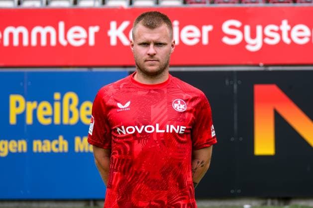 Jean Zimmer (1. FC Kaiserslautern, 08), GER, 1. FC Kaiserslautern, 2. Bundesliga, Portraettermin 2024 2025, 25.07.2024. GER, 1. FC Kaiserslautern, 2. Bundesliga, Portraettermin 2024 2025, 25.07.2024. Kaiserslautern