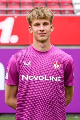 Fabian Heck (1. FC Kaiserslautern, 28), GER, 1. FC Kaiserslautern, 2. Bundesliga, Portraettermin 2024 2025, 25.07.2024. GER, 1. FC Kaiserslautern, 2. Bundesliga, Portraettermin 2024 2025, 25.07.2024. Kaiserslautern