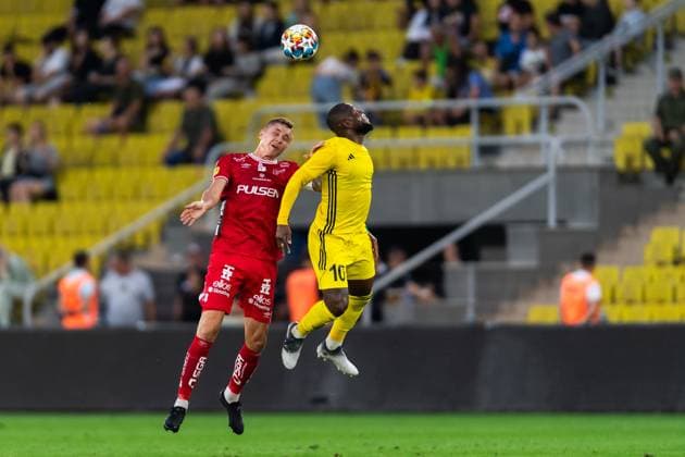 240725 Sebastian Holmen of Elfsborg and Cedric Badolo of Sheriff Tiraspol during the UEFA Europa League qualification match between Sheriff Tiraspol and Elfsborg on July 25, 2024 in Tiraspol. Photo: Alex Nicodim BILDBYRAN COP 282 AN0008 fotboll football soccer fotball uefa europa league sheriff tiraspol elfsborg bbeng qualification Copyright: ALEXxNICODIM BB240725ZJ024