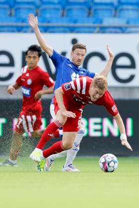 UEFA Europa League Qualification 2nd Round Molde Silkeborg Molde 20240725 Martin Linnes during the Europa League qualifier between Molde and Silkeborg at Aker Stadion Photo Svein Ove Ekornesvag NTB Molde Norway EDITORIAL USE ONLY RESTRICTED USE FOR BETTING COMPANIES  Copyright: xSveinxOvexEkornesvagx xNTBx