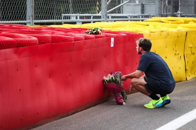 Bilder des Jahres 2024, Sport 07 Juli Sport Themen der Woche KW30 Sport Bilder des Tages GASLY Pierre (fra), Alpine F1 Team A524, portrait, flowers in tribute to Anthoine Hubert during the Formula 1 Rolex Belgian Grand Prix 2024, 14th round of the 2024 Formula One World Championship, WM, Weltmeisterschaft from July 26 to 28, 2024 on the Circuit de Spa-Francorchamps, in Stavelot, Belgium - F1 - BELGIAN GRAND PRIX 2024 DPPI Panoramic  240725_R14_BELGIO_DP_AV6_8823