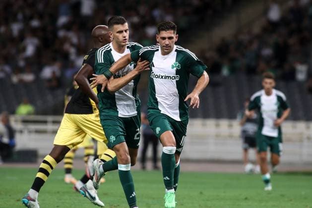Tasos Bakasetas of Panathinaikos celebrates during the UEFA Europa League second qualifying round 1st leg match between Panathinaikos and Botev Plovdiv held in OAKA Arena in Athens, Greece, 25 July 2024. IMAGO ONE INCH PRODUCTIONS ATHENS Greece Copyright: xOnexInchxProductionsx 6280980