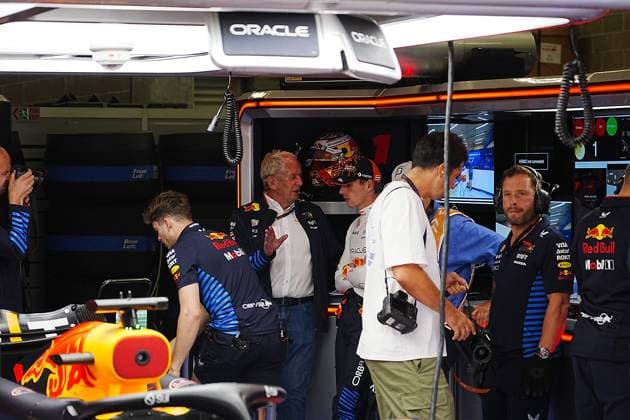 Formula 1 Rolex Belgian Grand Prix 2024 26.07.2024, Circuit de Spa-Francorchamps, Spa-Francorchhamps, Formula 1 Rolex Belgian Grand Prix 2024 , im Bild Max Verstappen (NLD), Oracle Red Bull Racing mit Motorsportchef Dr. Helmut Marko (Oracle Red Bull Racing)