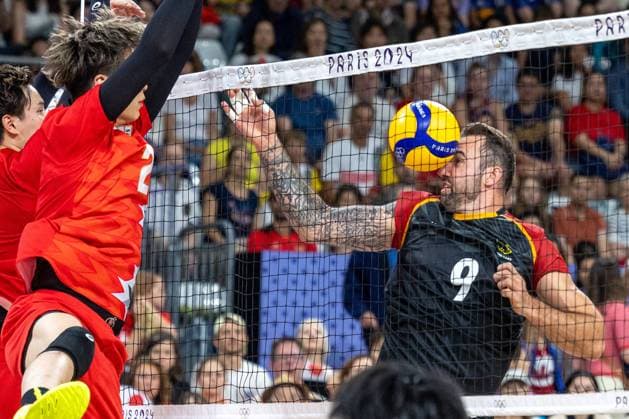 Sport Bilder des Tages Volleyball - Olympic Games, Olympische Spiele, Olympia, OS Paris 2024: Day 1 Gyorgy Grozer is playing during Volleyball Men s Preliminary Round - Group C - match between Japan and Germany on Day -3 Olympic Games Paris 2024 at South Paris Arena in Paris, France on July 27, 2024. Paris France  Copyright: xAndrzejxIwanczukx originalFilename:iwanczuk-volleyba240727_nppxm.jpg
